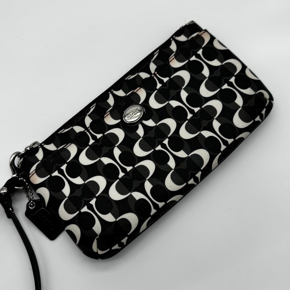Y2K Coach Signature Black and White Wristlet - Picture 1 of 7